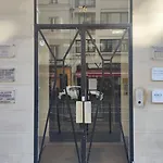 Comfortable Apartment Near Marais Beaubourg