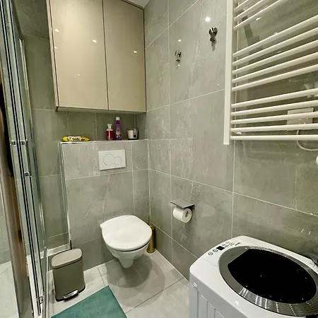 Comfortable Near Marais Beaubourg * Parigi