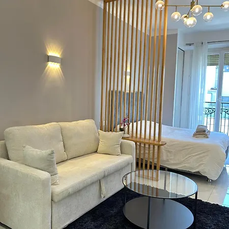 Comfortable Near Marais Beaubourg Parigi
